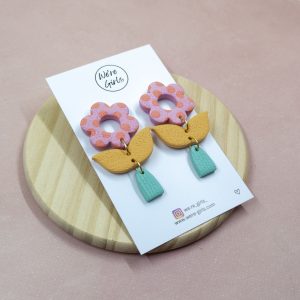 Flora Dangles Coral