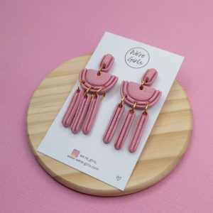 Charlotte Dangles Pink