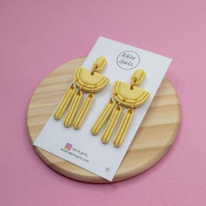 Charlotte Dangles Yellow
