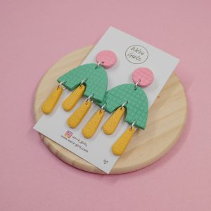 Michelle Dangles Green